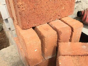 加气砖与红砖混砌 合肥表叔的“经验”与装修中的科学选择